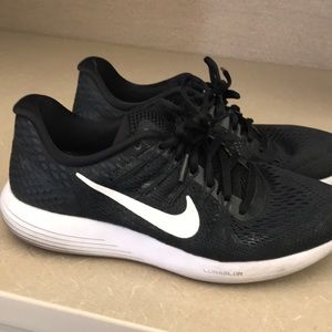 Nike Lunar Glide Sneakers